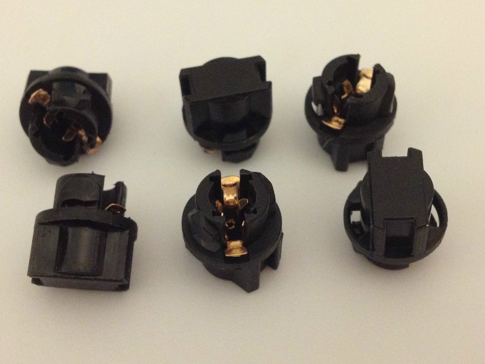 For Mitsub 3/8 Instrument Panel Socket 9mm Cluster Plug Lamp Dash Light Bulb NOS