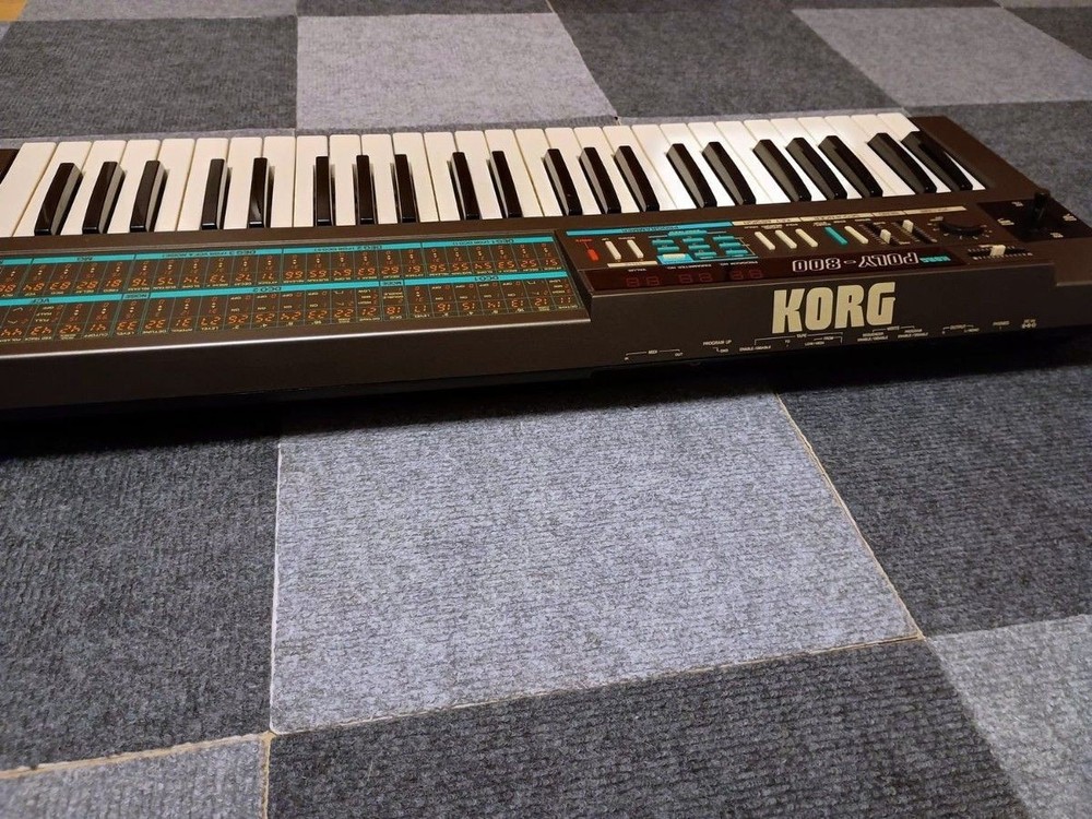 KORG POLY-800 Programmable Polyphonic Synthesizer Keyboard TESTED