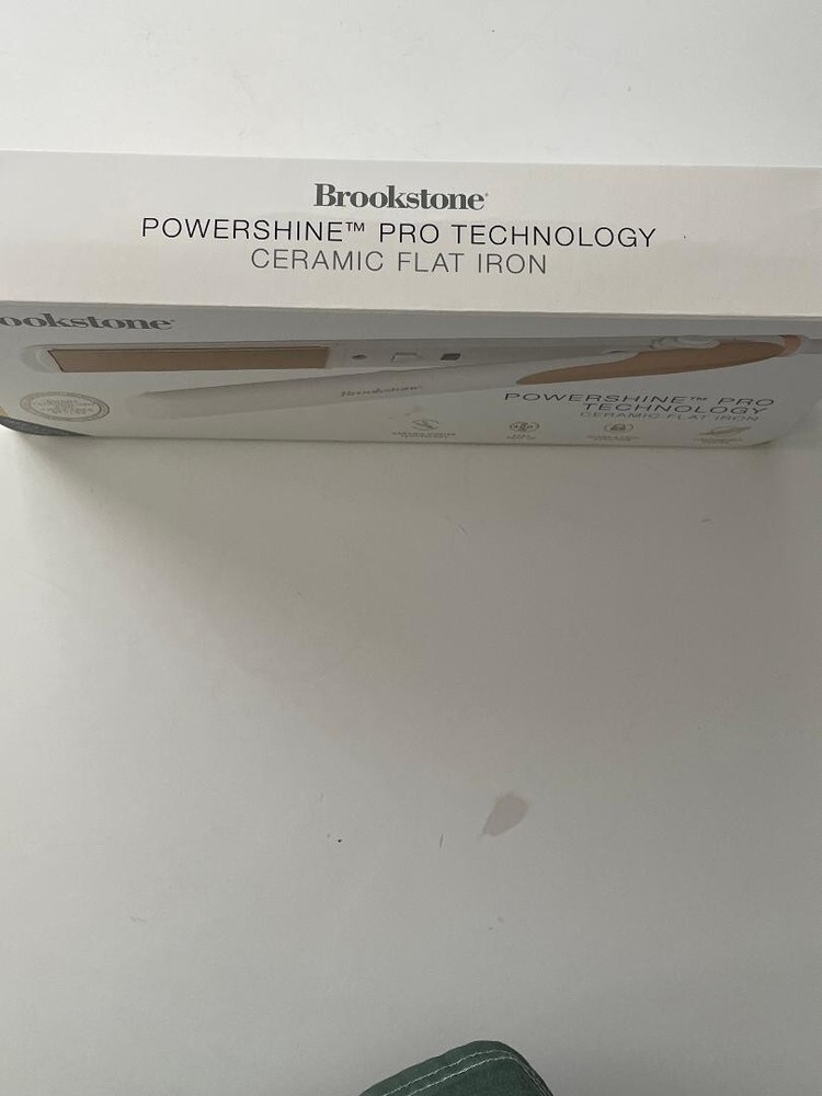 Brookstone Powershine Pro Technology ceramic flat iron new