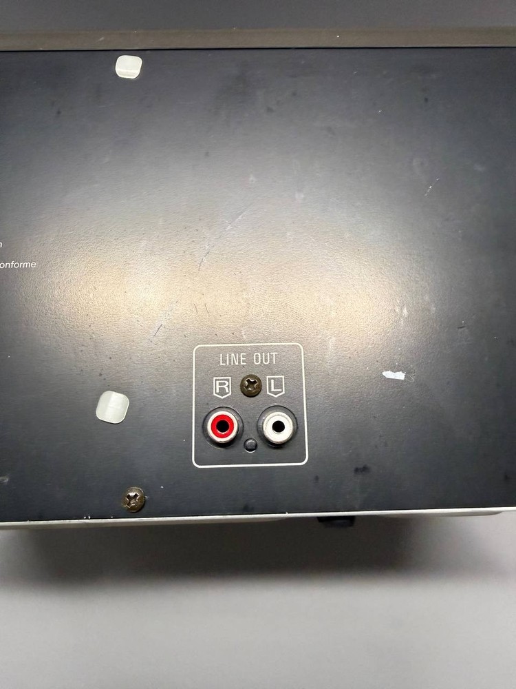 Technics SL-MC7 Compact Disc CD Changer Player w/ Remote – Works – Broken Corner