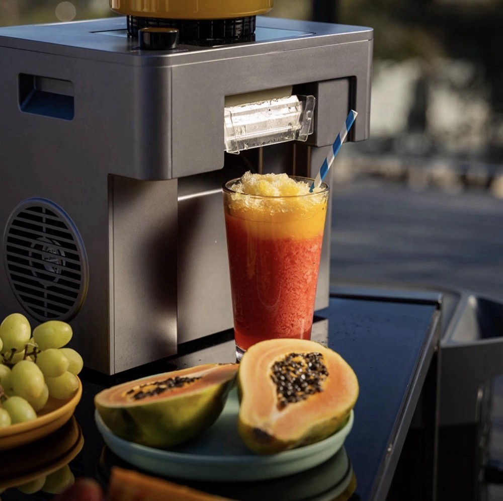 QuickFreezer Pro - Frozen Drink & Slushie Machine