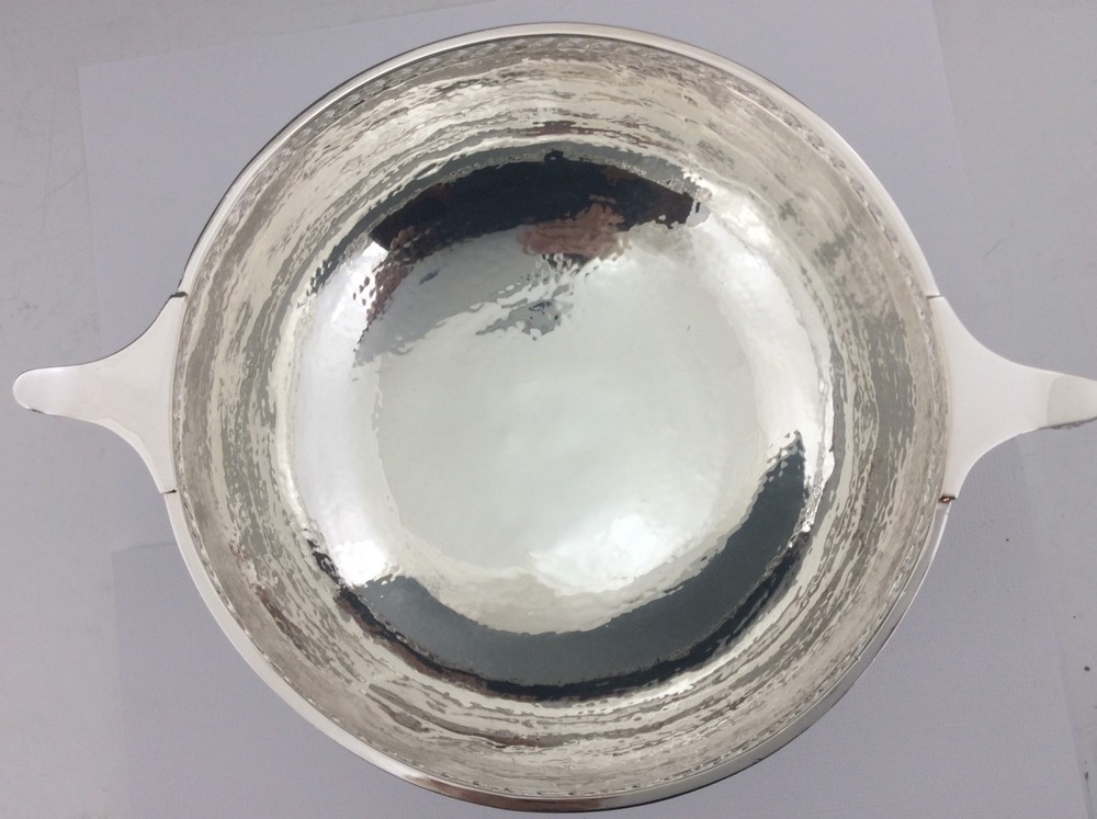 ARTS & CRAFTS LARGE SOLID SILVER BOWL A.E.JONES 1924