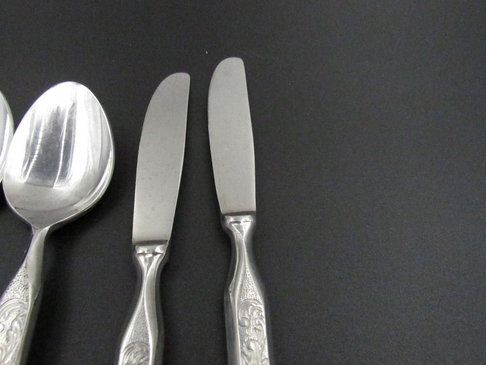 Winthrop Japan Stainless Flatware Set 6 Pcs Spoons Knives Ornate Scroll Pattern
