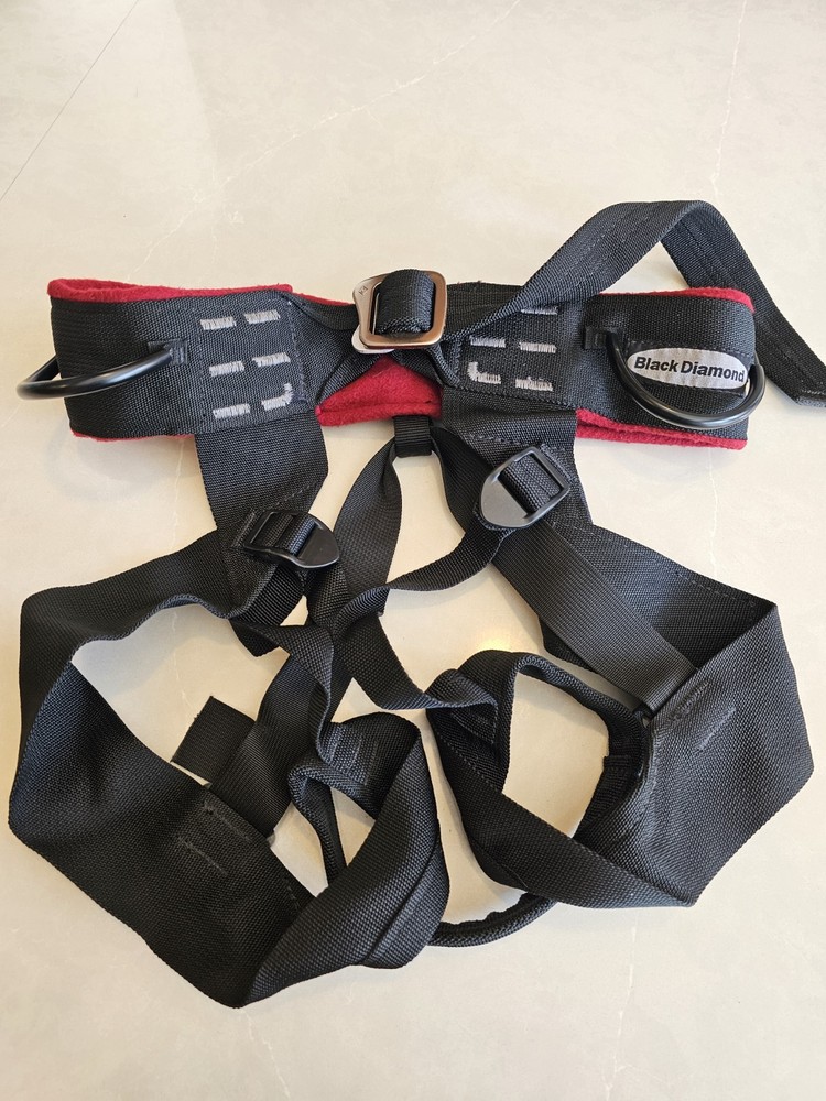 Black Diamond Climbing Harness Size Large Great Condition