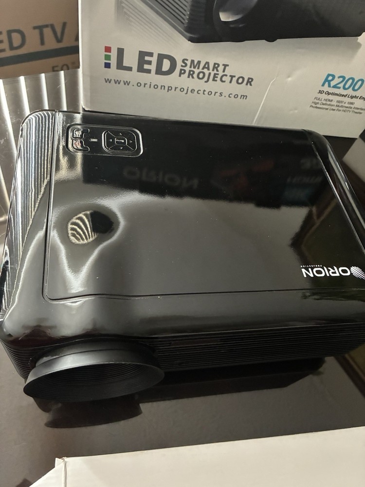 Orion R200 Smart Projector