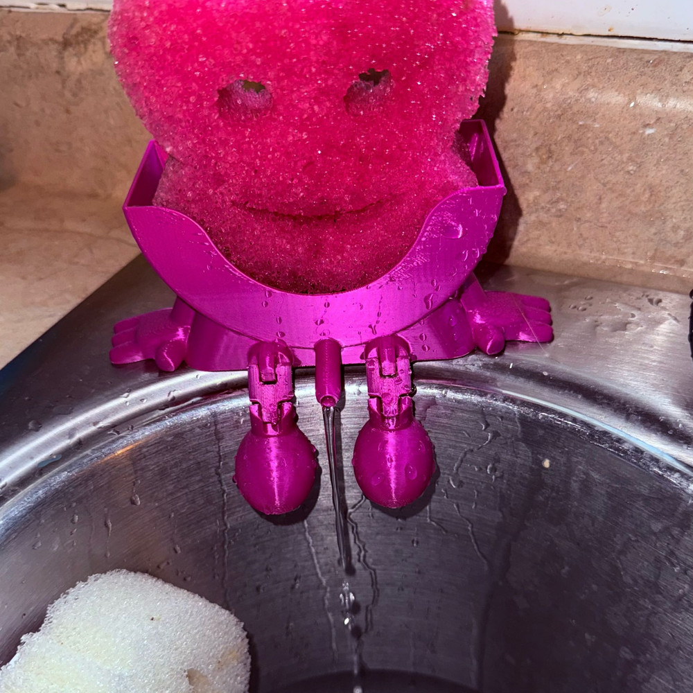 Scrub Daddy Sponge Holder Peeing Articulating Moving Legs Funny Gift Kitchen