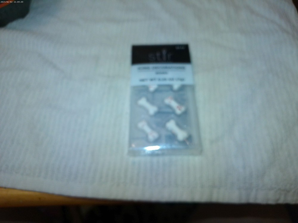 Stir Halloween-icing decoration bones 0.25 OZ