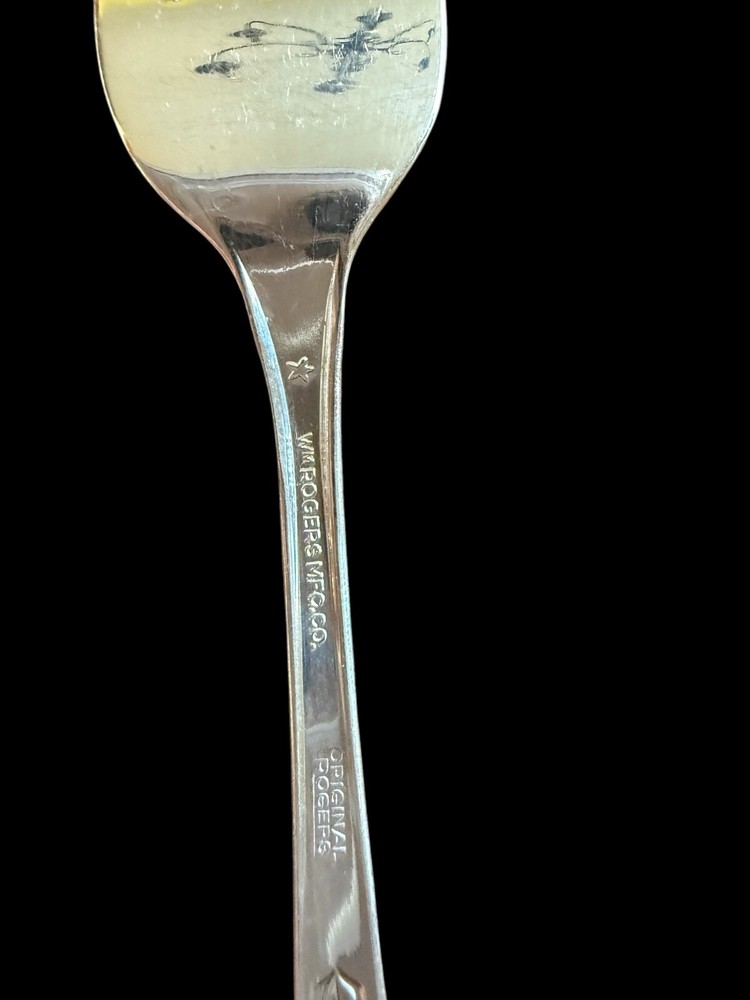 WM Rogers MFGCO Priscilla Or Lady Ann Pattern Silverplate Salad Fork
