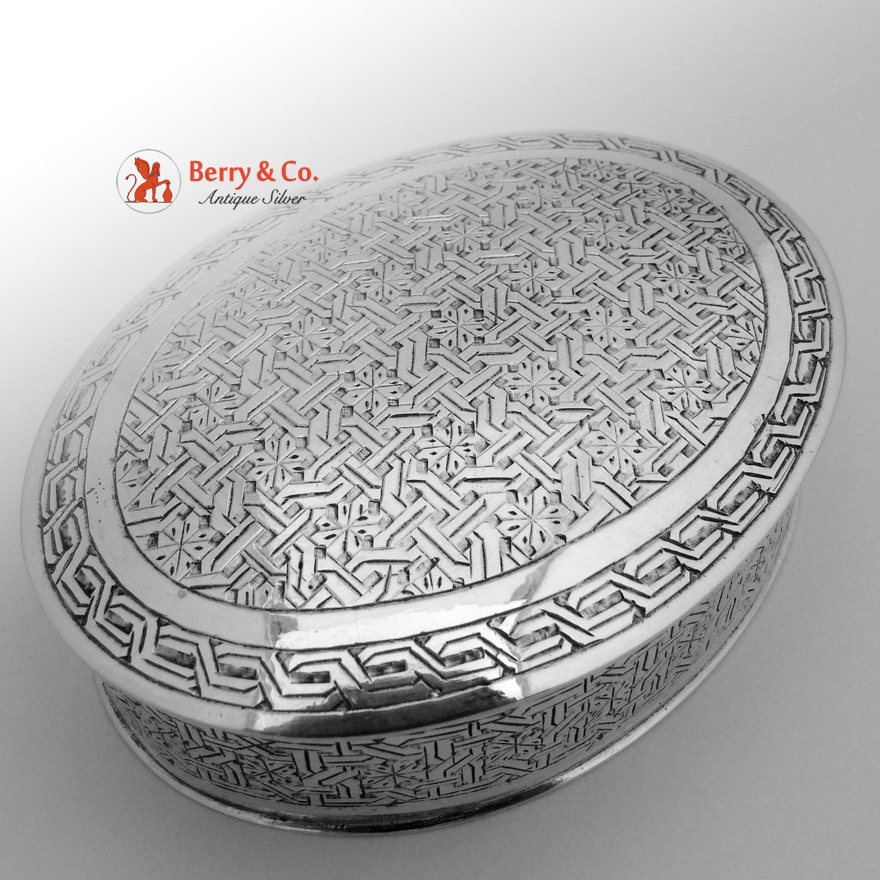 Oval Dresser Box Engraved Decorations 800 Silver 1900