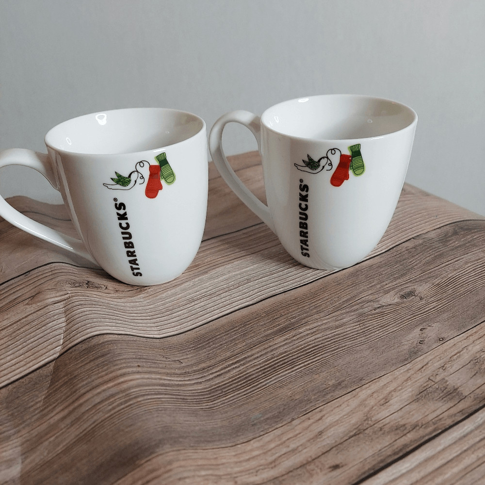 Starbucks white Christmas cups