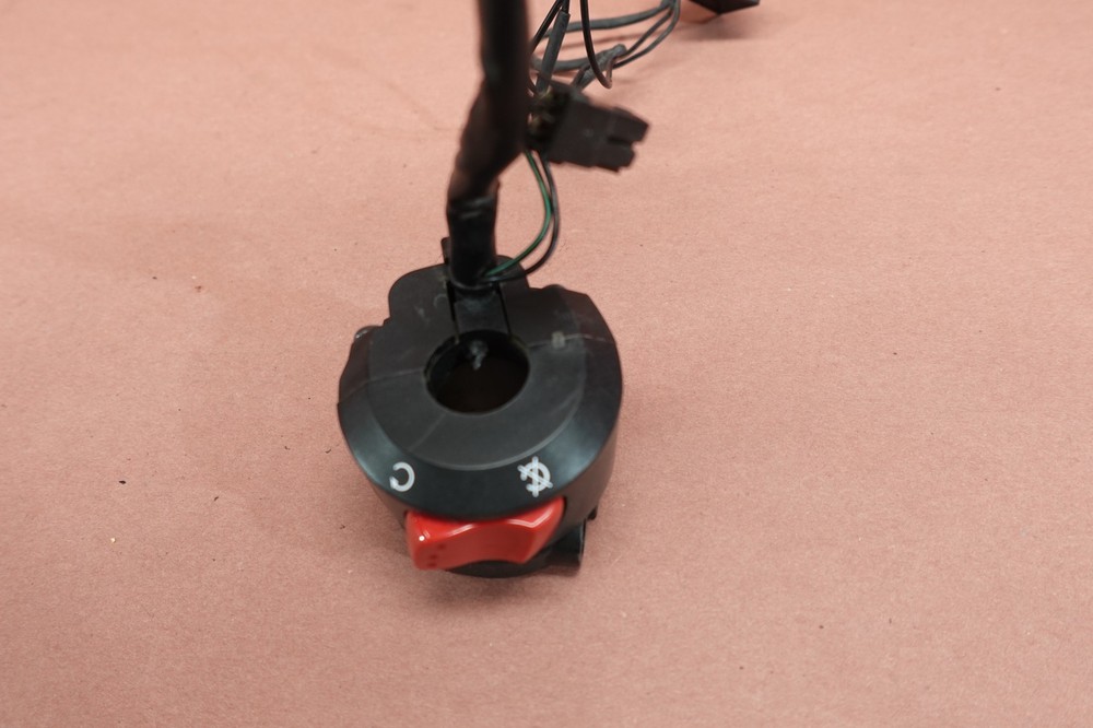 2007-2016 Suzuki Bandit 1250 GSF1250 Right Handlebar Stop Start Kill Switch
