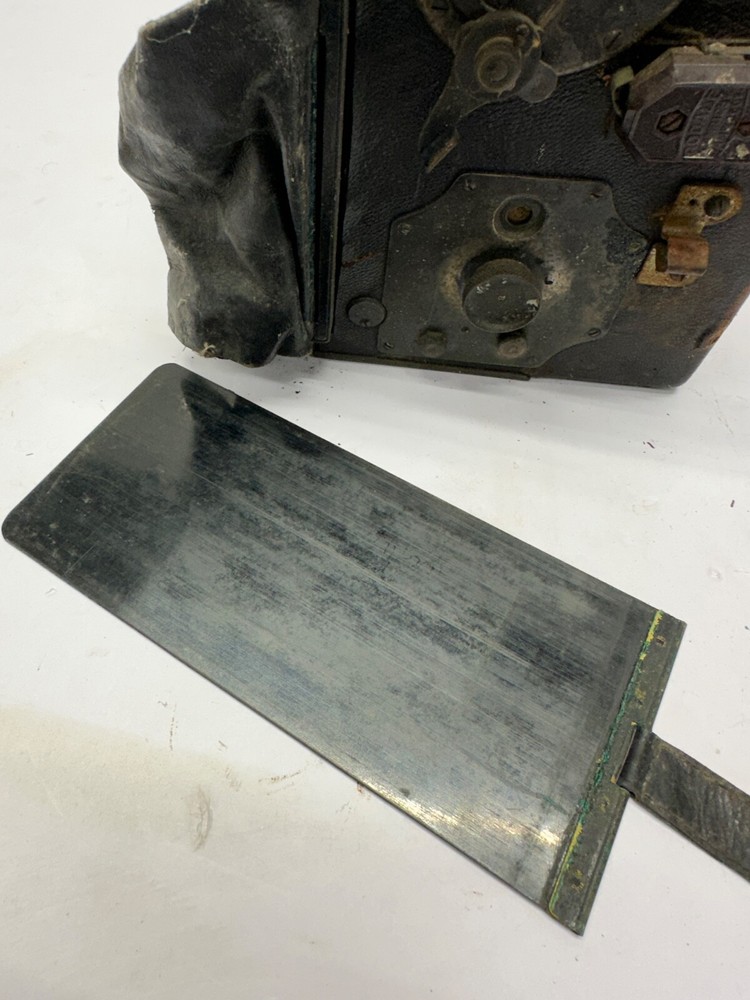 Antique FOLMER SCHWING COMPACT GRAFLEX REFLEX CAMERA Conley Lens Untested