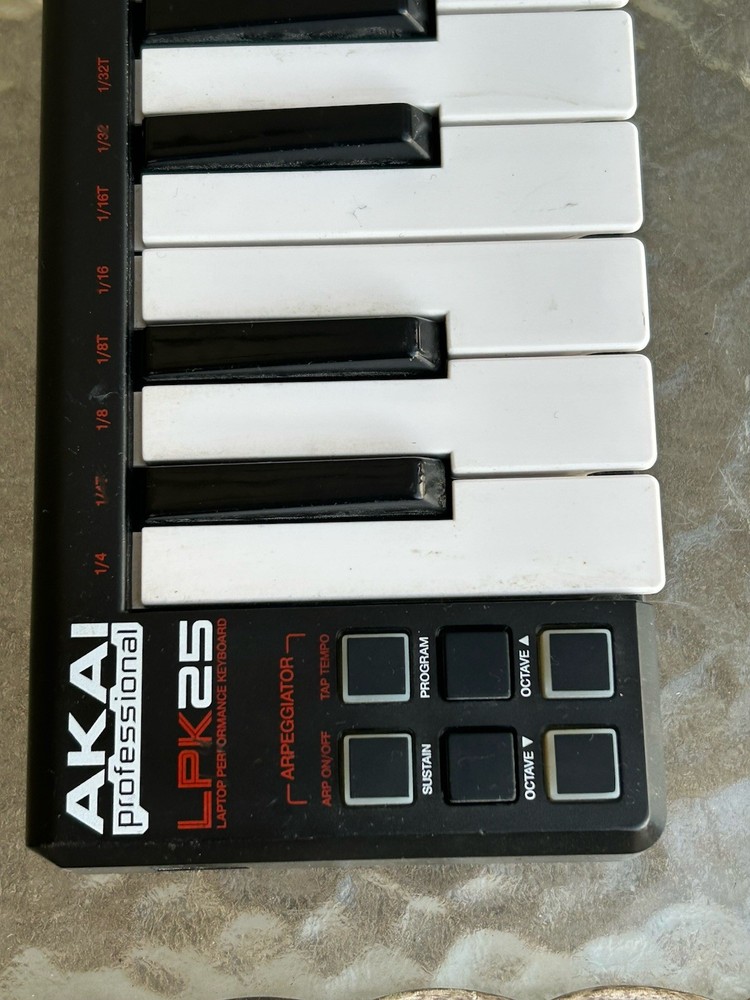 AKAI Professional LPK25 Laptop USB Performance Controller Keyboard