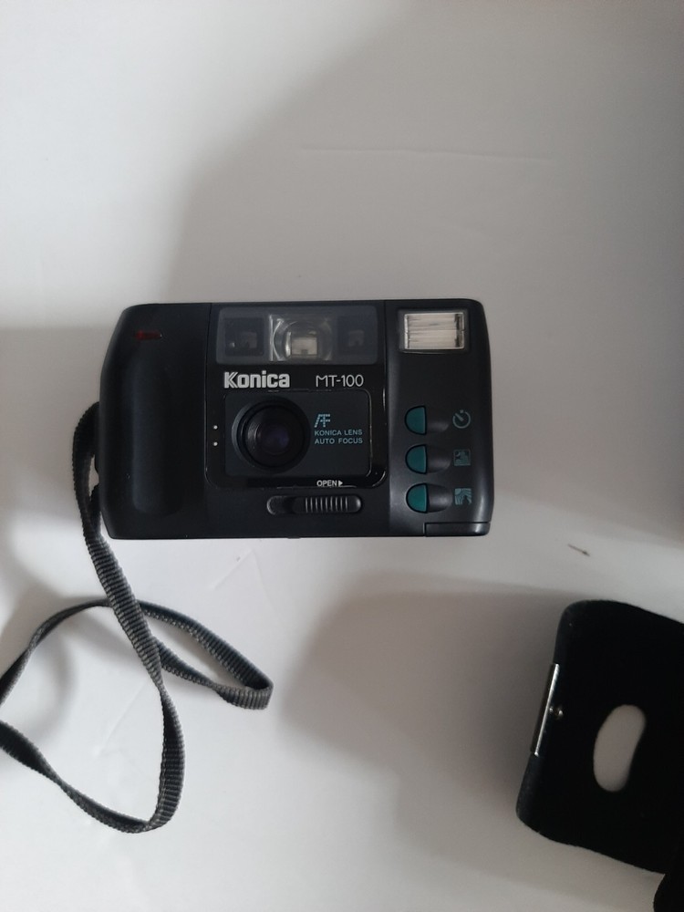 Vintage Konica MT-100 Camera Complete Set