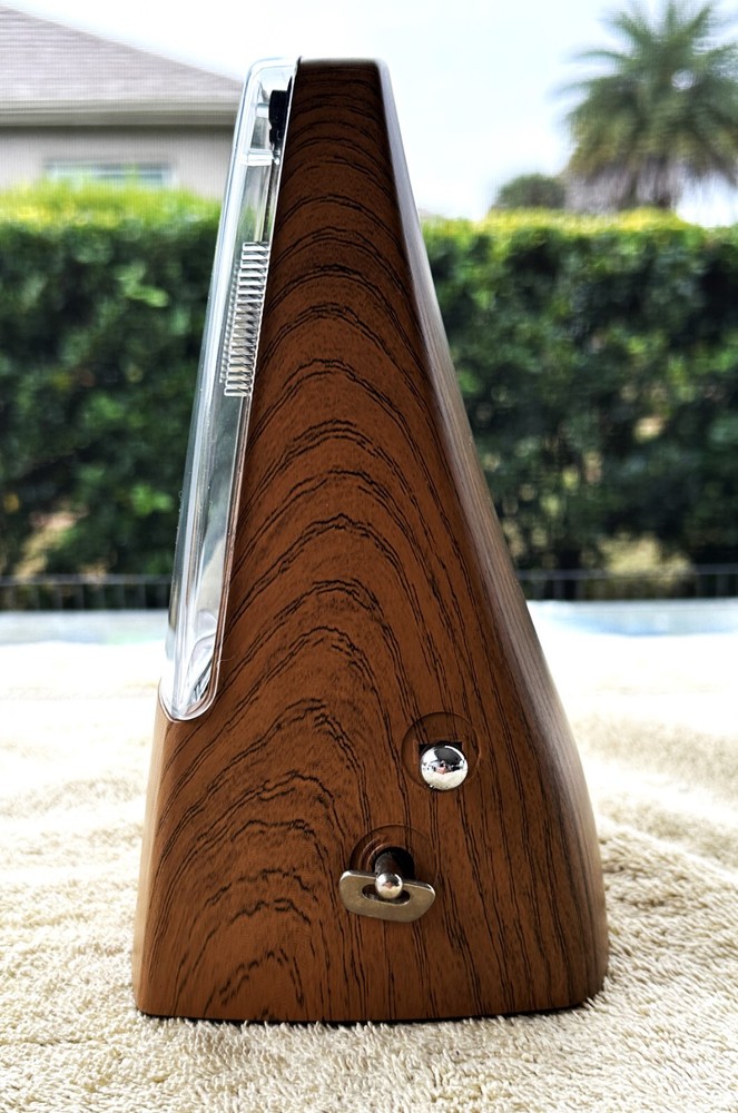 FLEOR LIGHT TEAK METRONOME MODEL X000121KIT