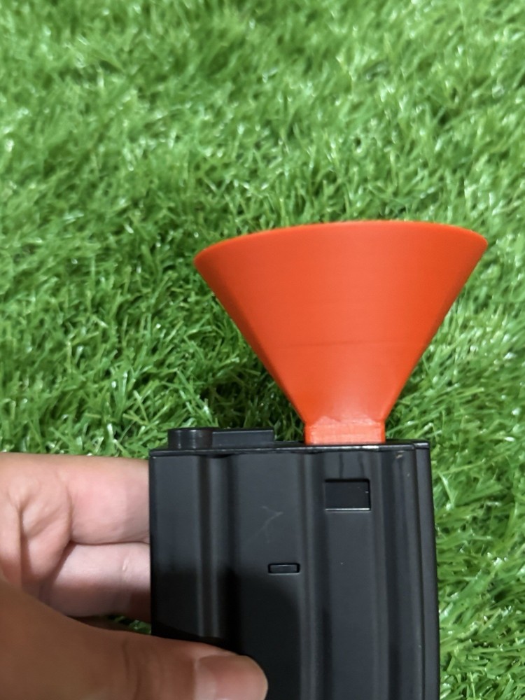 Airsoft M4 Magazine Loading Funnel