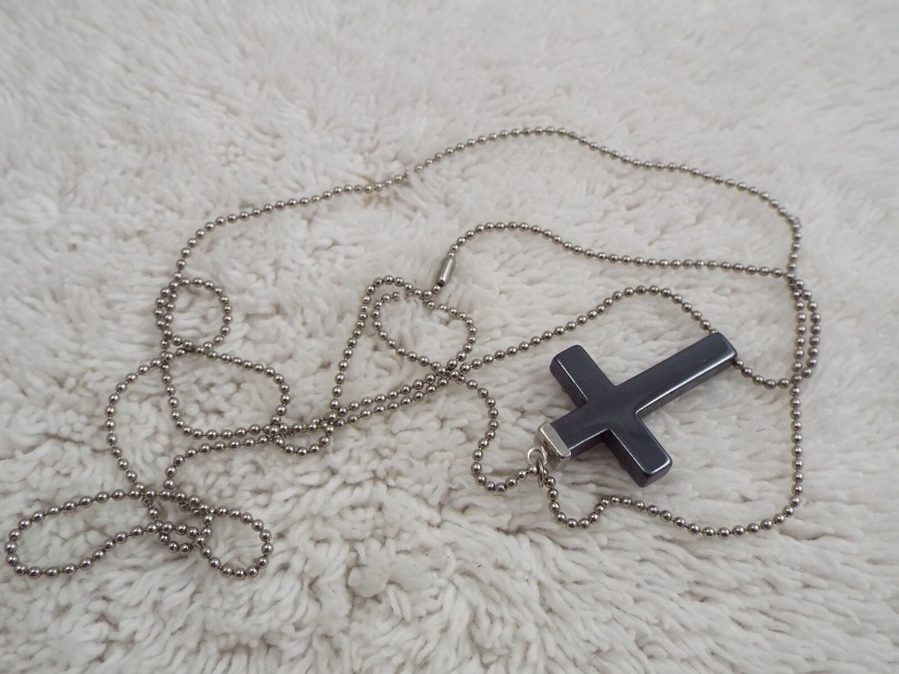Silvertone Hematite Cross Pendant Necklace (C62)