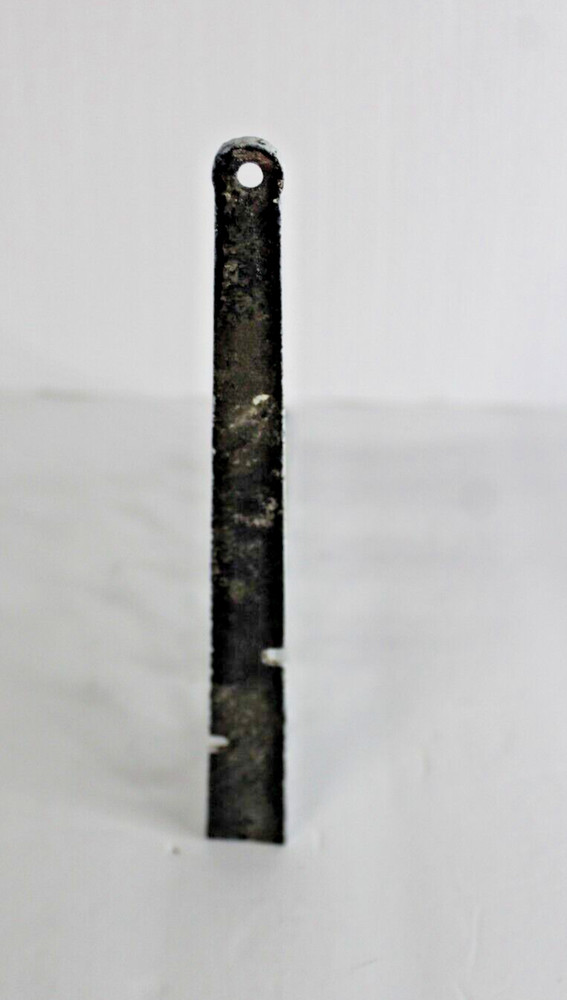 Single Vintage/Antique White Cast Iron Shelf Bracket