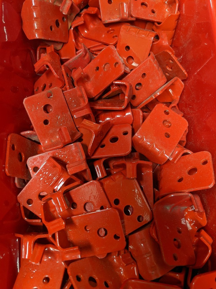 UNIVERSAL MOUNT BRACKET/HANGER for 5 lb FIRE EXTINGUISHER