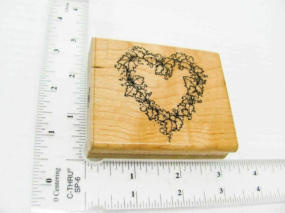 Wreath Heart Rubber Stamp - Stamp Set A23