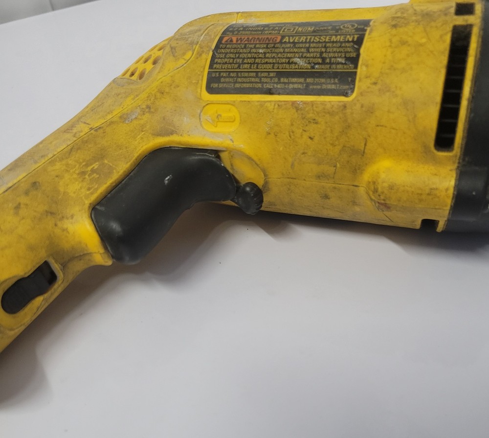 DeWALT DW257 VSR Deck/Drywall Screwdriver