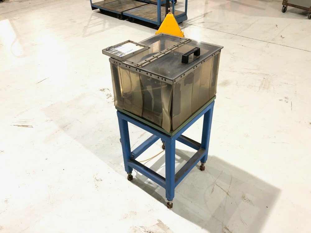 Service Engineering 12CCW Vibratory Bowl Feeder, 30 ppm, 115V, 12"