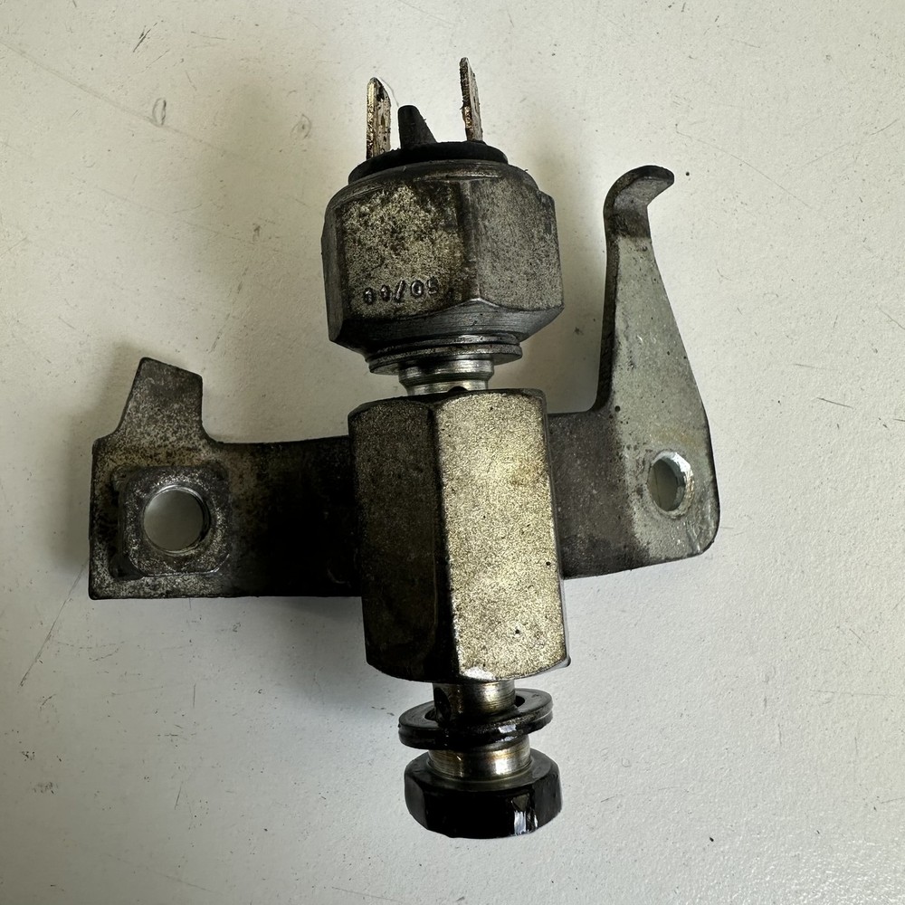 Triumph Rocket 3 2006 Rear brake light stop lamp switch