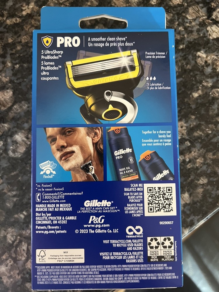 Gillette ProGlide Shield Men 5-Blade Razor (1 Handle & 2 Cartridges)