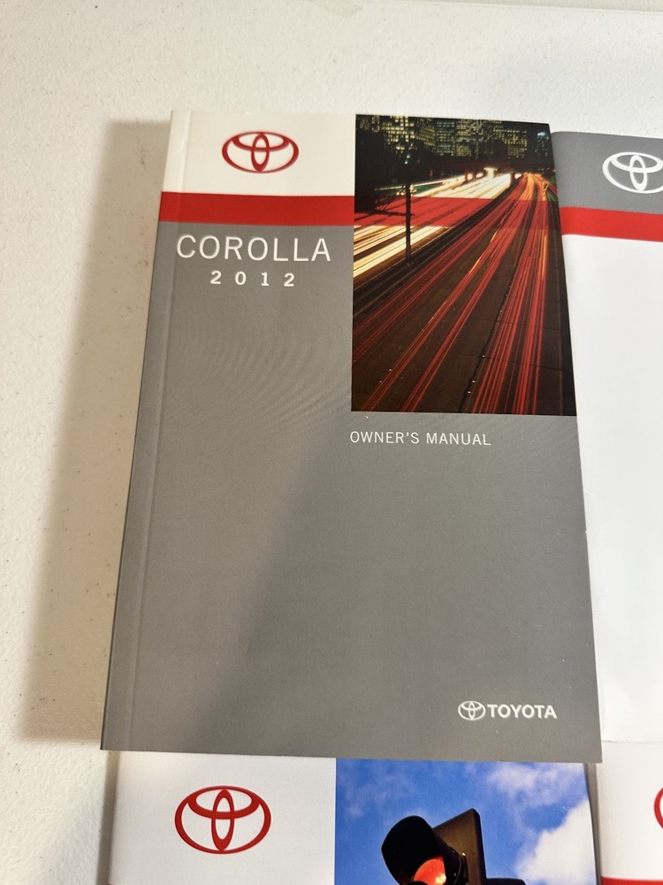 2012 Toyota Corolla Owner's Manual Set