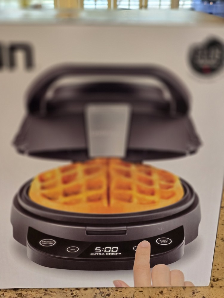 Chefman Digital Volcano Belgian Waffle Maker Crunch Factor Timer Anti-Leak