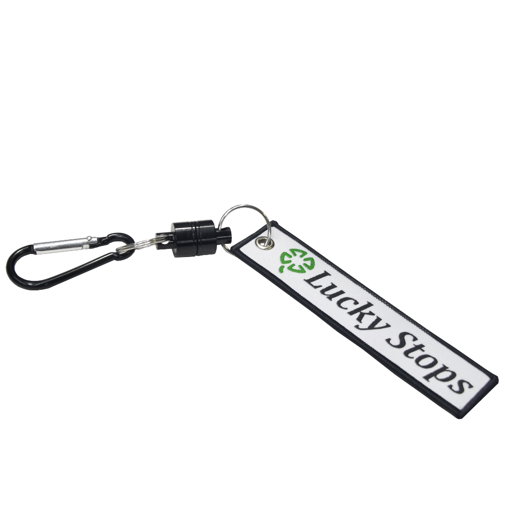 Arrow Puller with magnetic quick release & carabiner