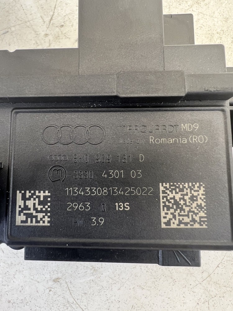 2013-2016 Audi S4 Ignition Switch Module W/Key OEM.