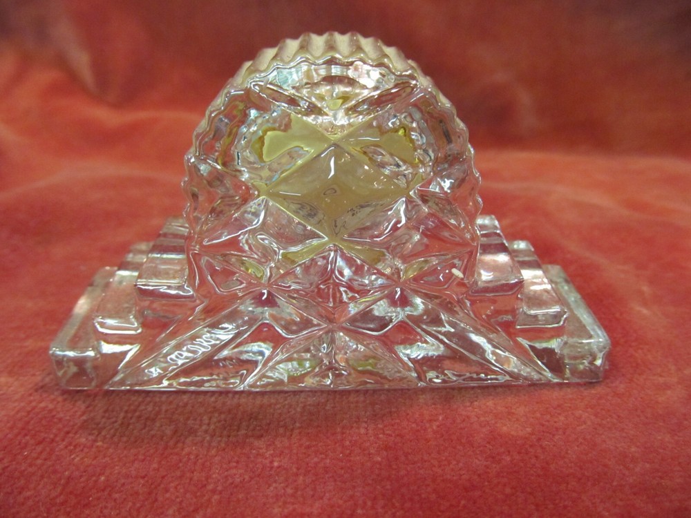 ONE WORLD QUARTZ CRYSTAL GLASS CLOCK