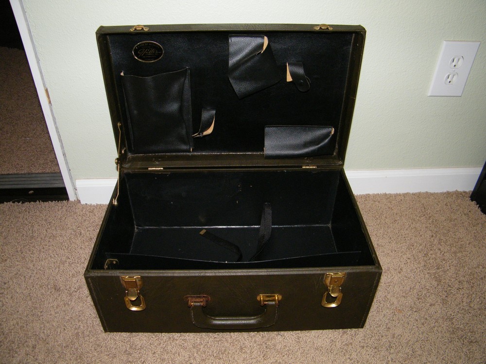 Vintage ~ Ch Ellis Company Tool Box