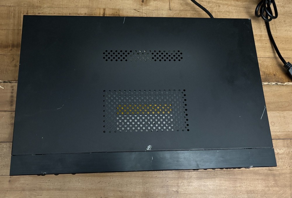 Escient Fireball MX-111 Digital Media Manager (does not power on)