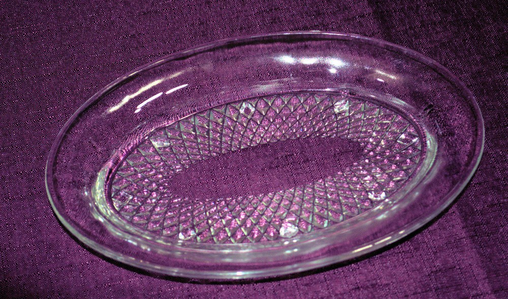Pretty Oval Candy Dish Nice Sparkle 8.75" long 6" wide C-3