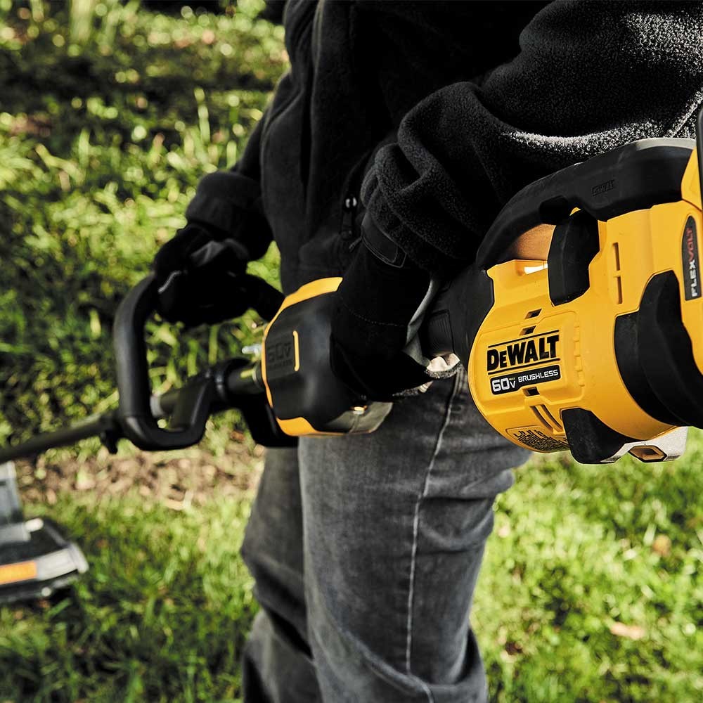 DeWALT DCST972B 60V MAX 17"Li-Ion Attachment Capable String Trimmer Bare Tool US