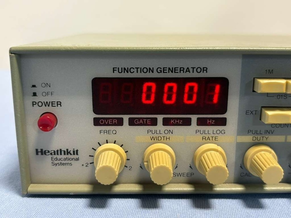 Heathkit Educational Systems Function Generator Model ETI-7020