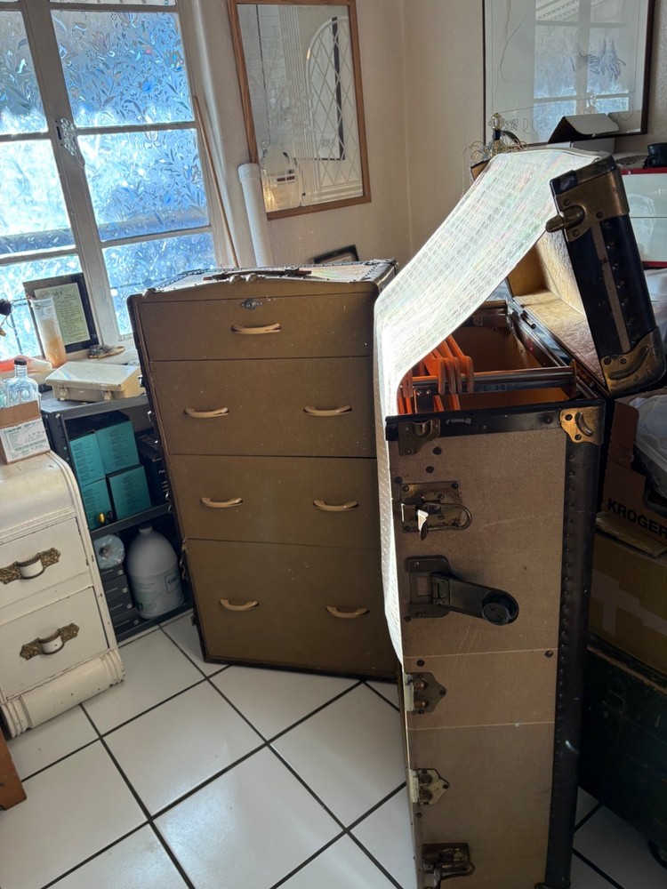 steamer trunk wardrobe 1920/1930s