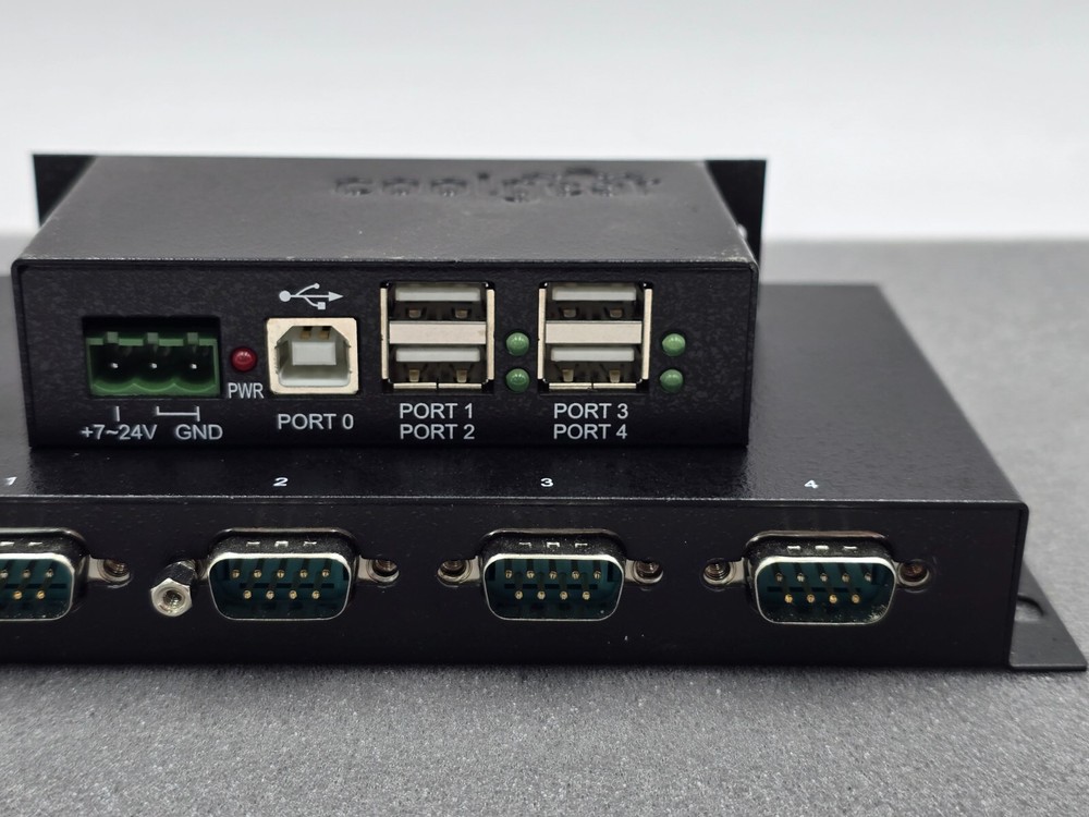 Coolgear 4-Port Industrial USB 2.0 Powered Variable Voltage Input without adapt.