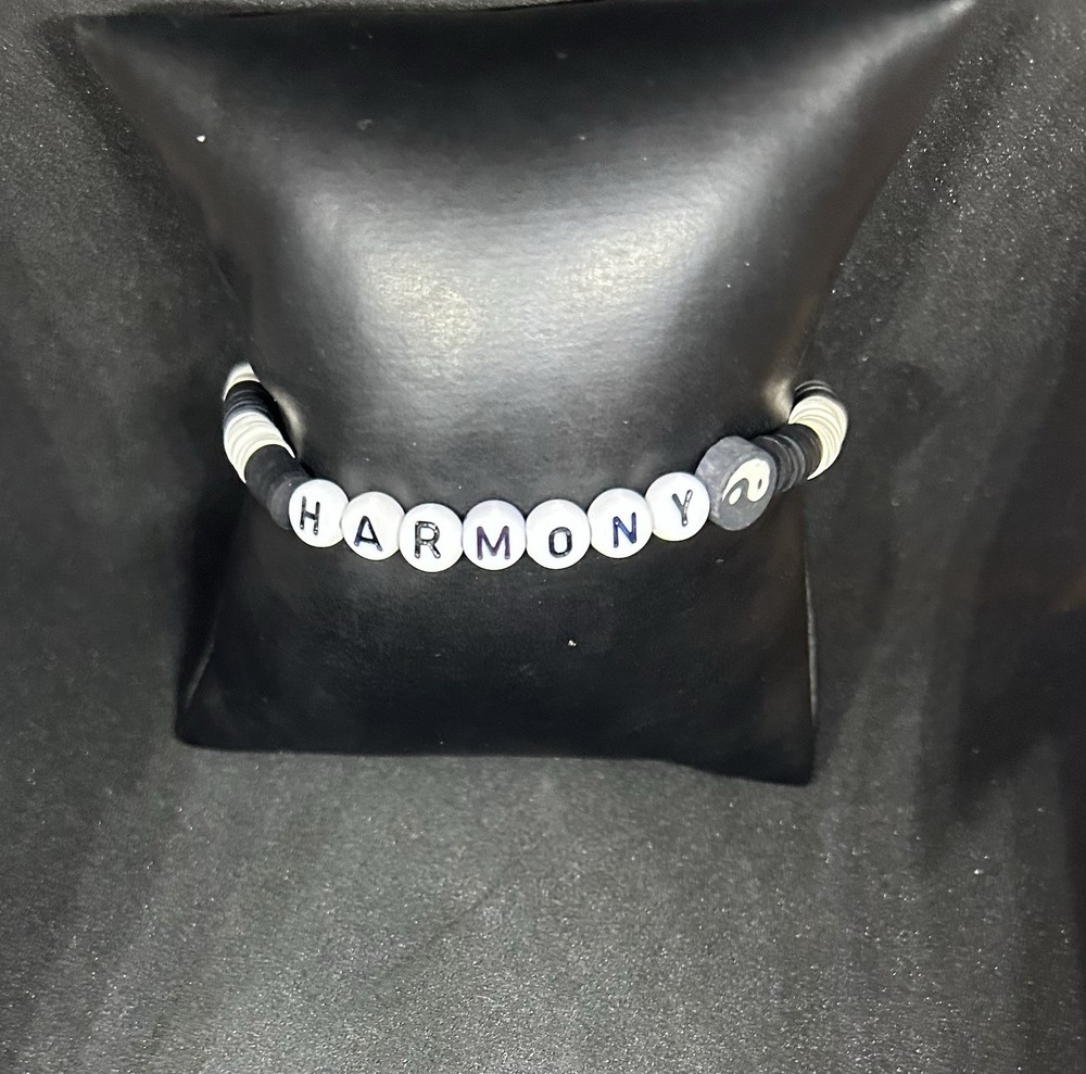 Harmony (Ying Yang) Heishi Bracelet