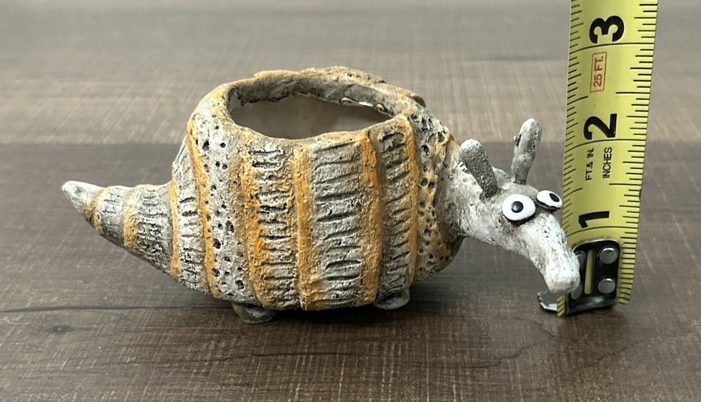 Blob House Ernest The Armadillo Planter Pre-owned