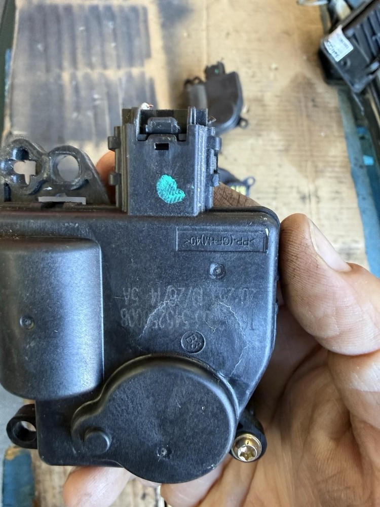 PACCAR TEMPERATURE BLEND MODULE T6892003