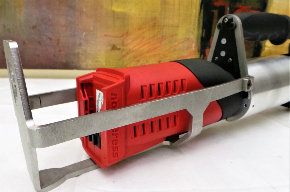 NOVA PRESS ACO401 Battery Pressing Tool with Case.