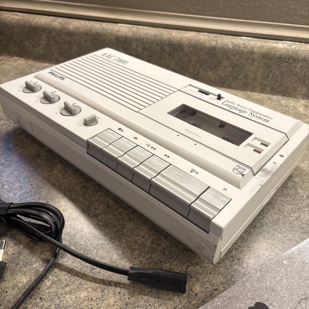 Philips AAC7000 Audio Active Comparative Language System Cassette Player 70's