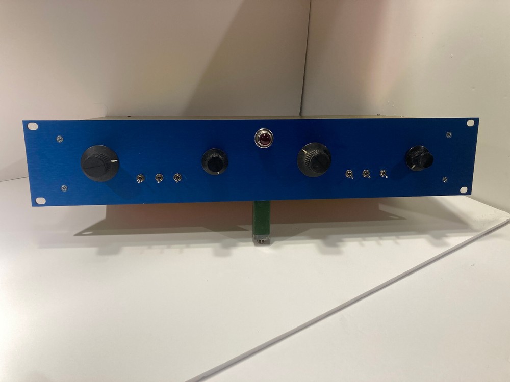 Vintage / Custom Microphone Preamp Case with extras DIY Trident Neve API Quad