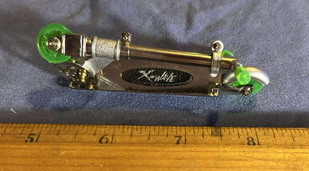 2000 X-Treme Mini Scooter w Tiny Tools