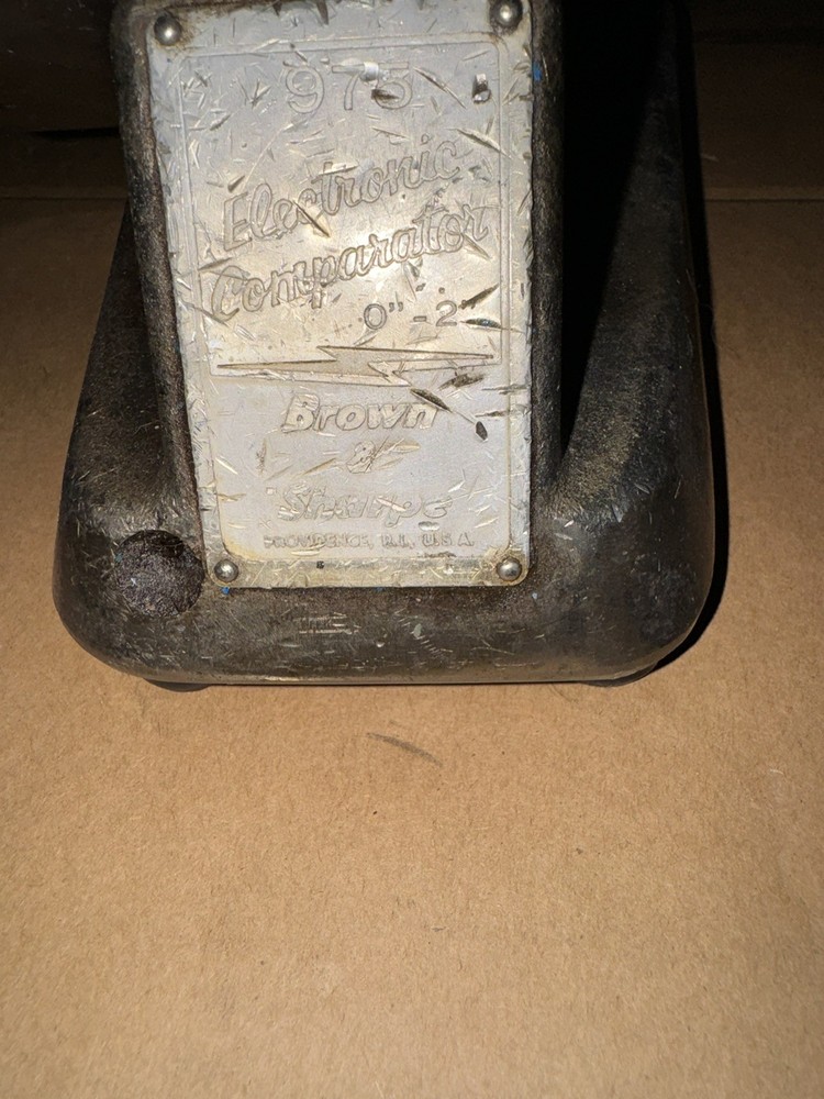 Brown & Sharpe 975 0 - 2” Electronic Comparator Base