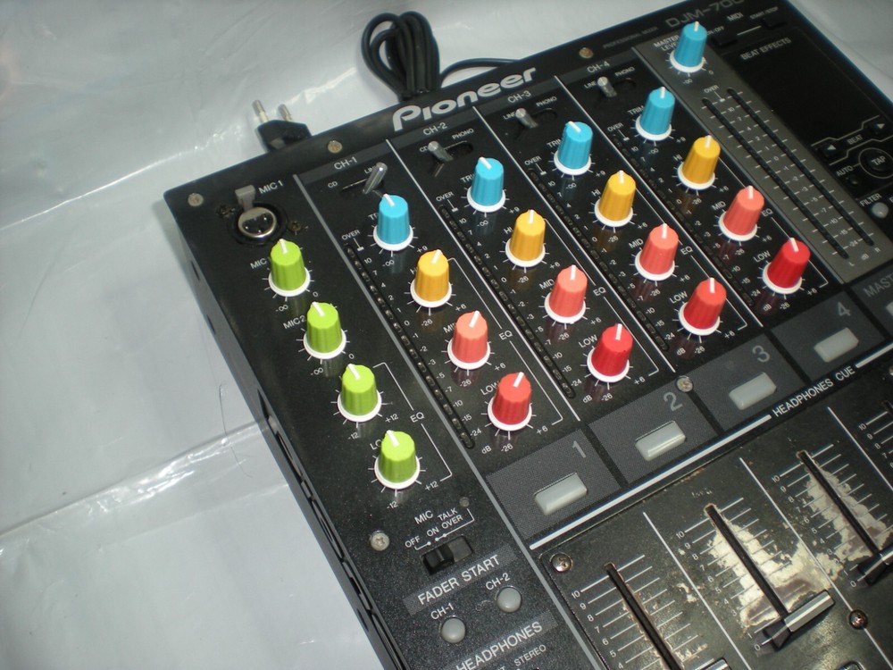 pioneer djm 700 mixer