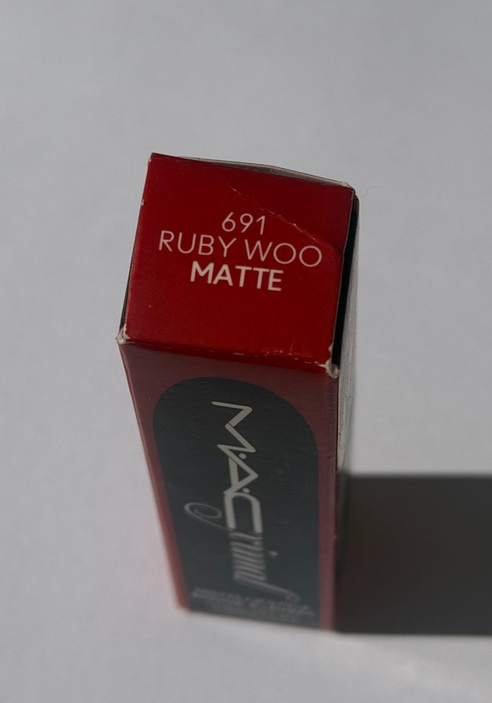 Mac Maximal Matte Lipstick #691 Ruby Woo 0.12 oz Full Size New